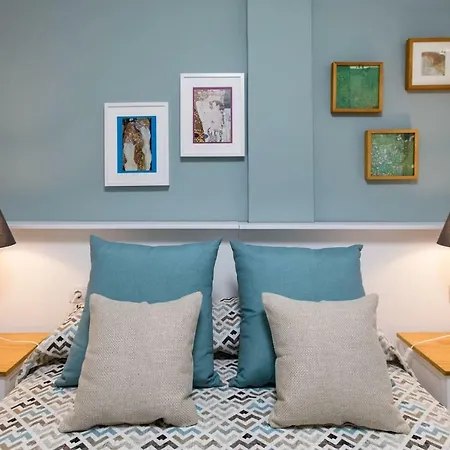 Marine & Coastal Lifestyle: Sea, Sun And Apartment