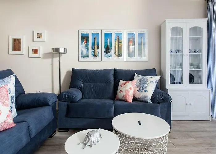 Marine & Coastal Lifestyle: Sea, Sun And Appartement